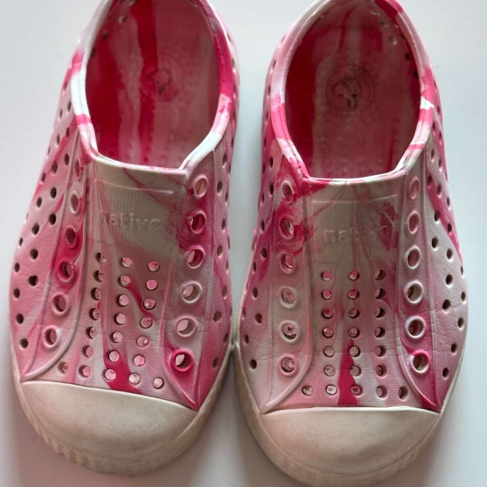 NATIVE SHOES - Picture 2 of 12